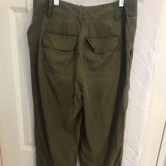ANN TAYLOR Flare Green Pants - Picture 4 of 7